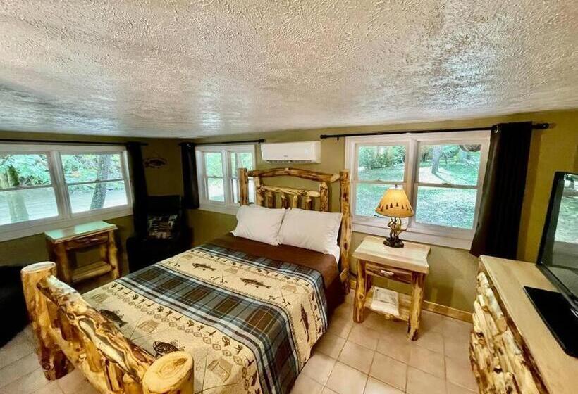 Cozy Creekside Cabin 35m To Boone
