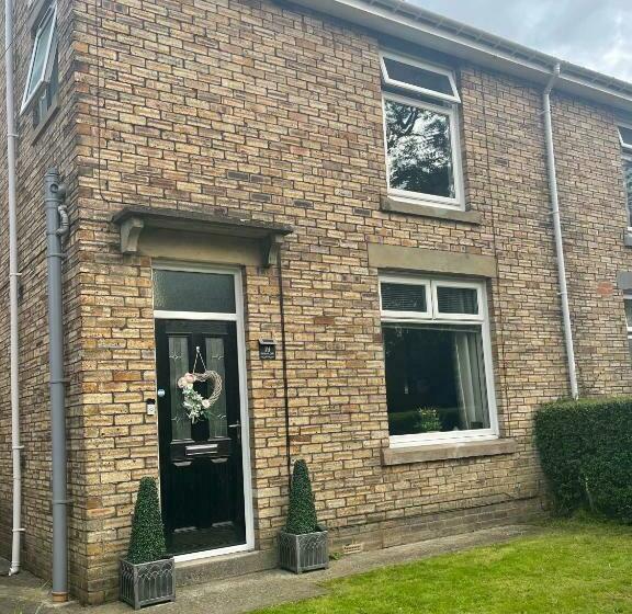 Derwent Dale View, Consett   3 Bed House, Sleeps 6