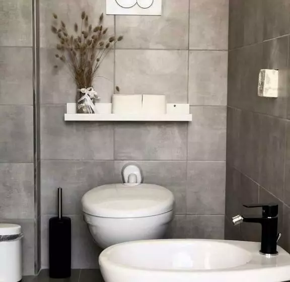 Dèpendance Immersa Tra Gli Ulivi
