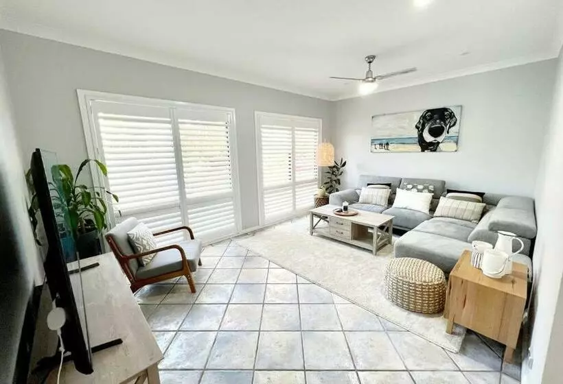 Ally’s Umina Oasis, Pet Friendly Spa Coastal Oasis