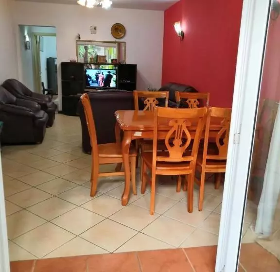 A’s Beach Apartment