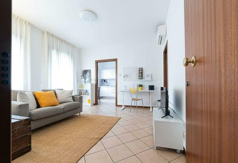 Eb28house Appartamento Con Posto Auto Compreso