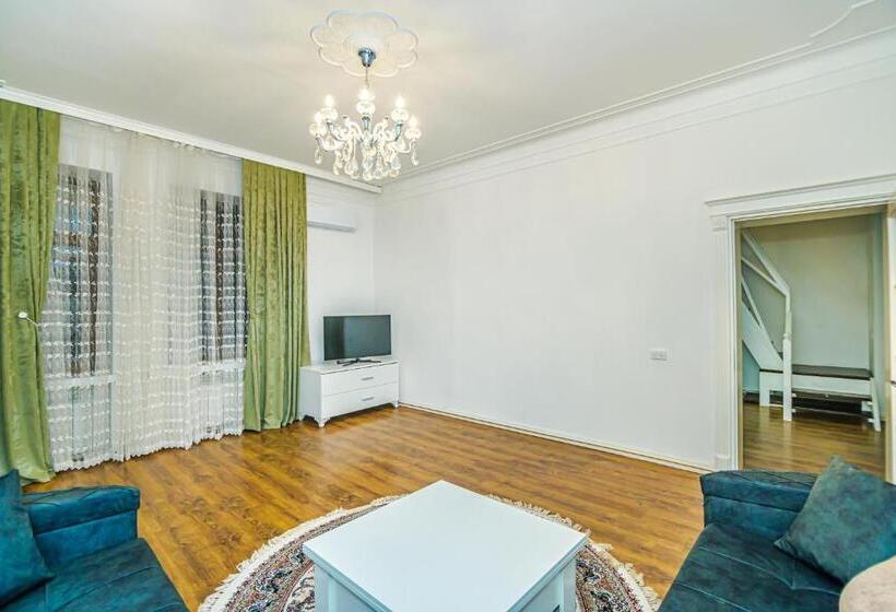 National Park 3 Room Luxe Apartment