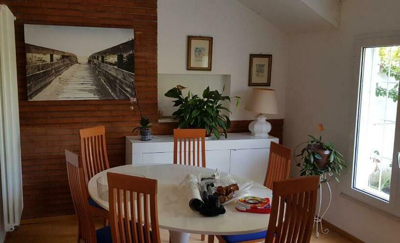 Romantische Villa Am Meer Mit Kamin Zoomarine Cinecittà World