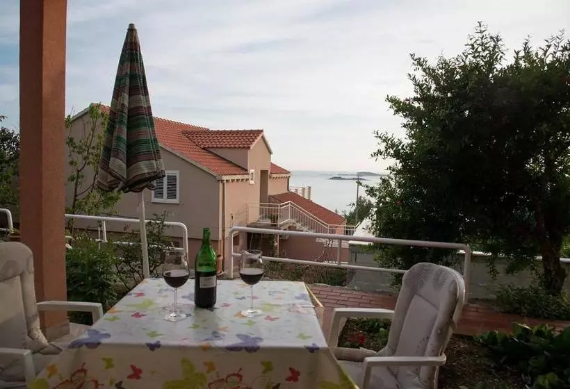 Apartmani Ana