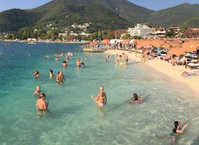 Studio Apartments Petkovic