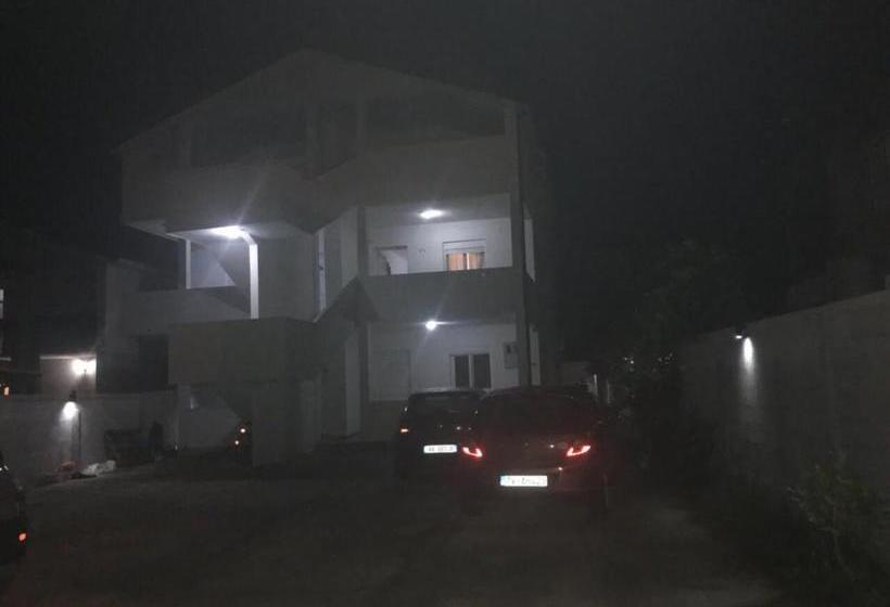 Studio Apartments Petkovic