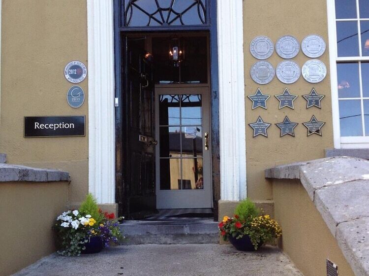 Baileys Hotel Cashel