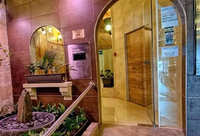 هتل Alborada Apart