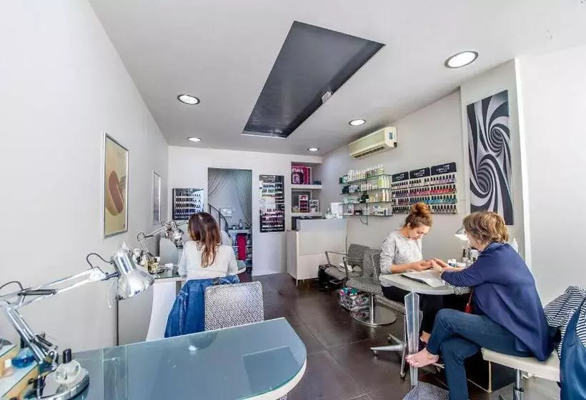 هتل Alborada Apart