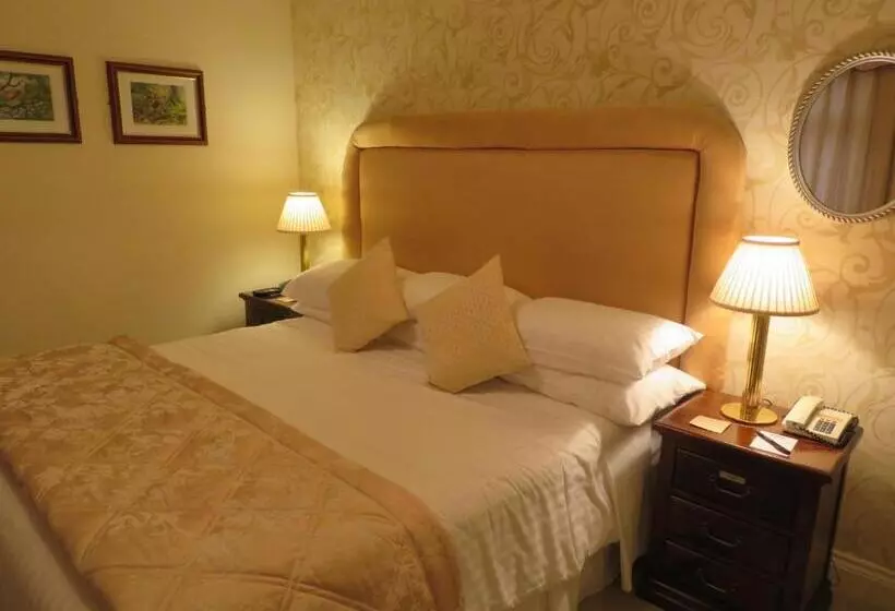 בית מלון כפרי Brook Manor Lodge