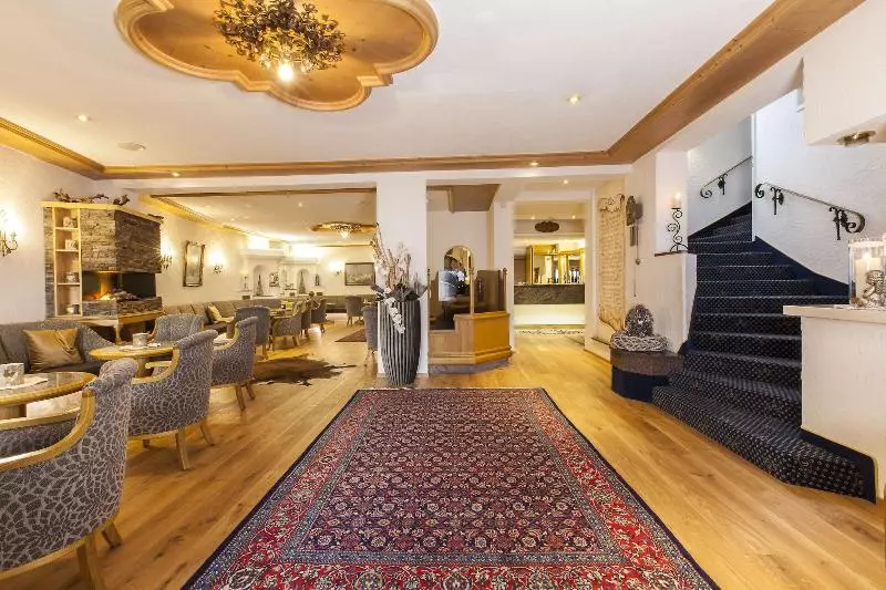 Отель Damülser Hof Wellness & Spa