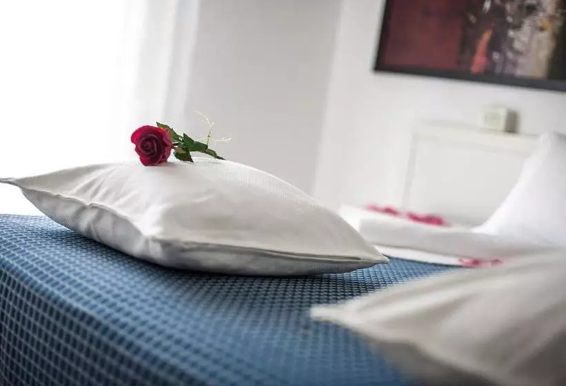 Отель Duca Di Kent