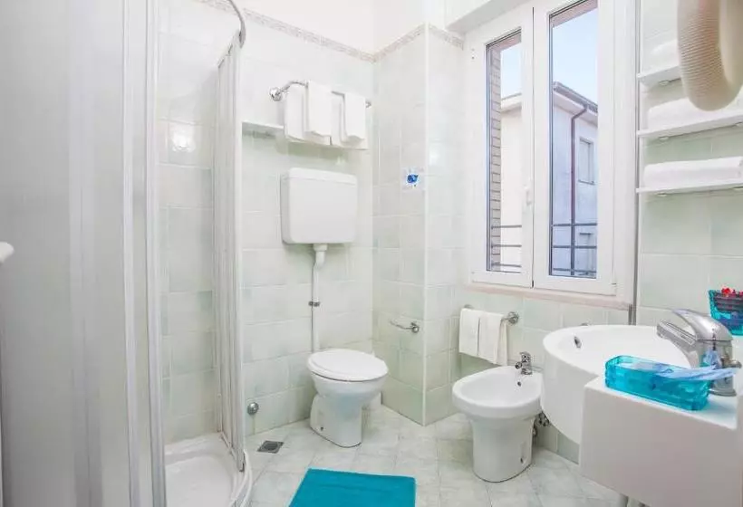 Отель Duca Di Kent