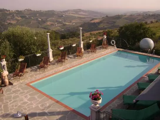 酒店 I Quattro Passeri Country House