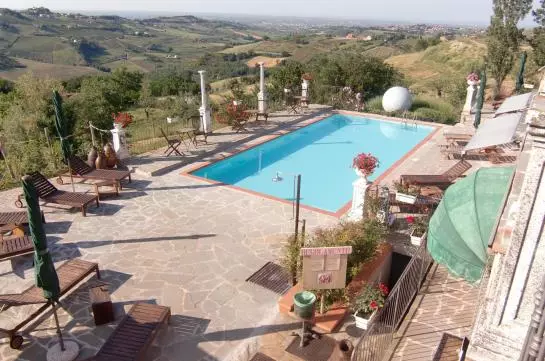 酒店 I Quattro Passeri Country House