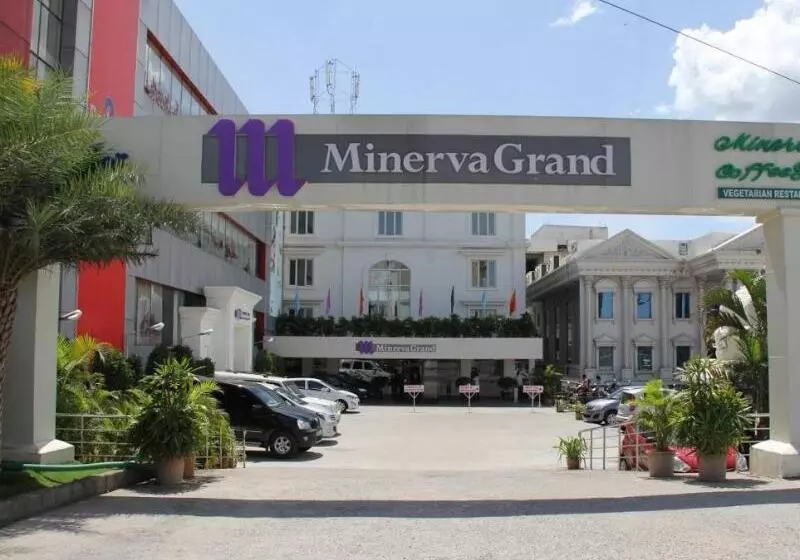 هتل Minerva Grand