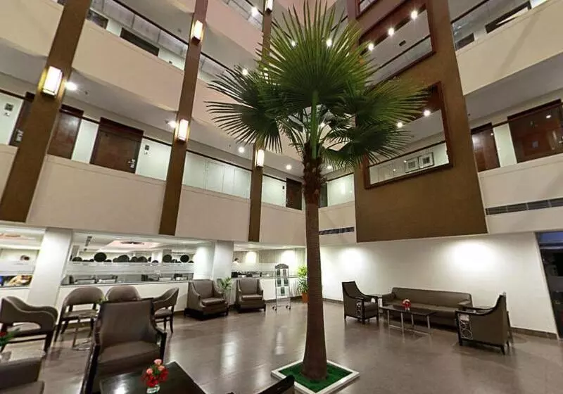 هتل Minerva Grand