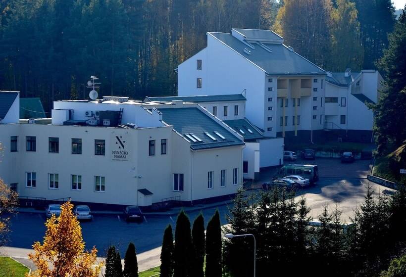 هتل Nykščio Namai & Spa