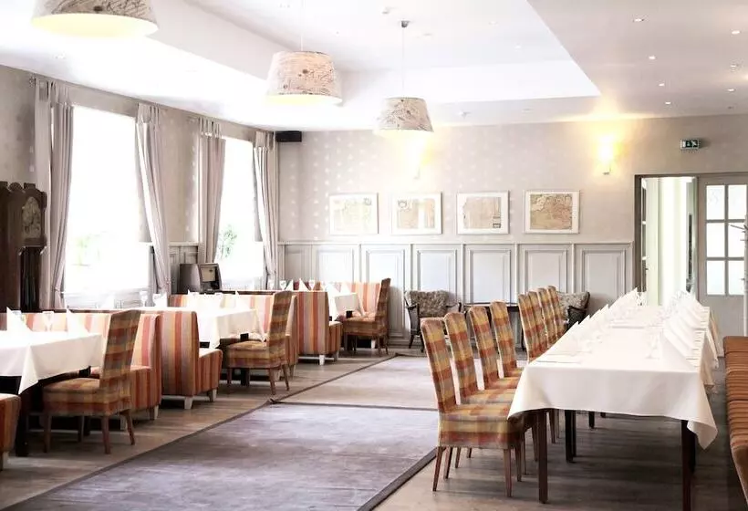 هتل Nykščio Namai & Spa