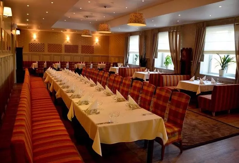 هتل Nykščio Namai & Spa