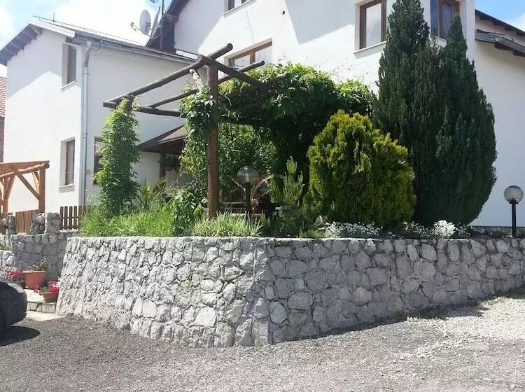 هتل Plitvicka Vila