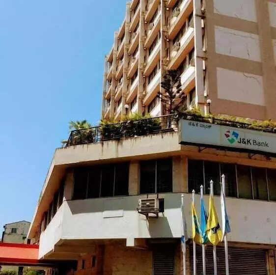 בית מלון כפרי Poonja International