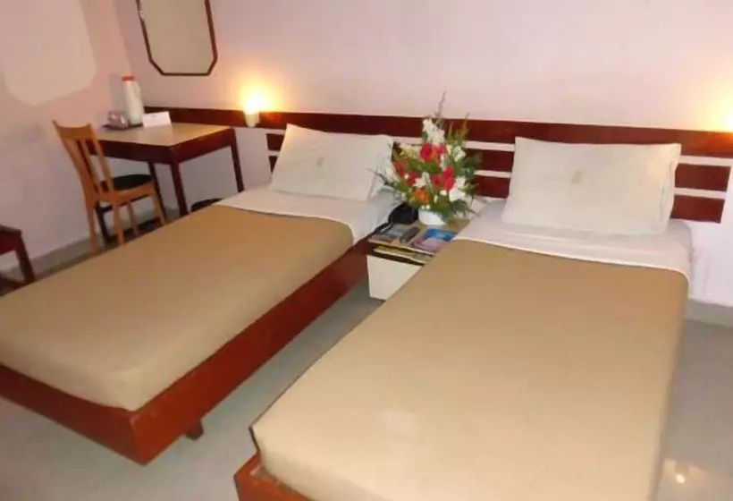 בית מלון כפרי Poonja International