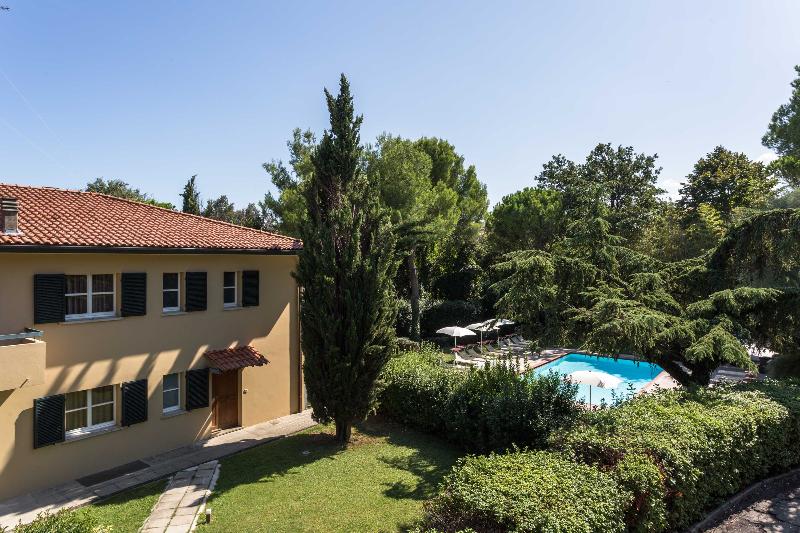 هتل Residenze Al Colle Dei Pini