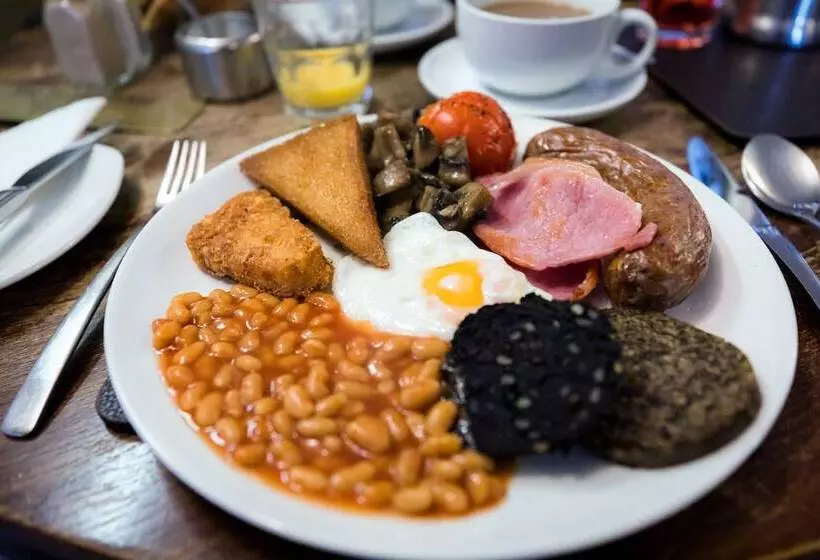 Hotelli The Britannia Inn