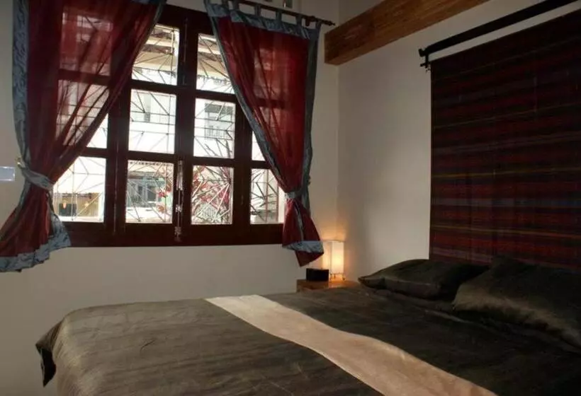 هتل The Local Riverside