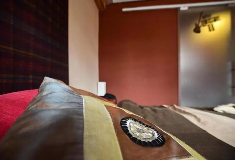 هتل The Local Riverside