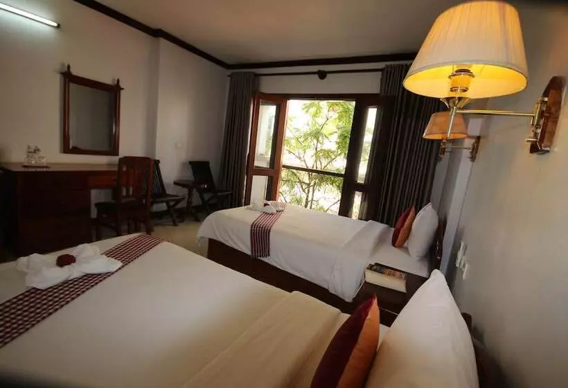 پانسیون Mom's Guesthouse