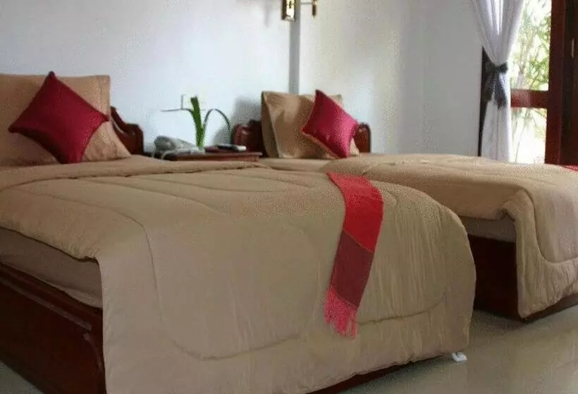 پانسیون Mom's Guesthouse