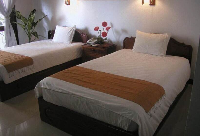 پانسیون Mom's Guesthouse