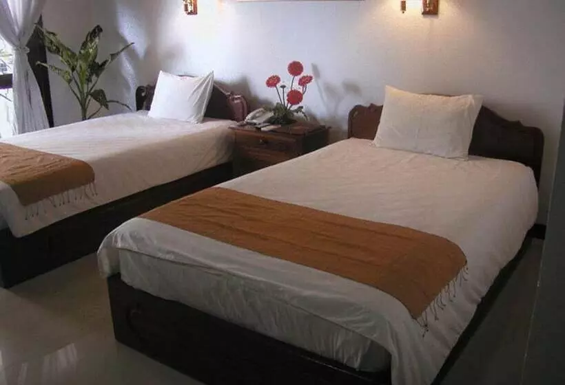 پانسیون Mom's Guesthouse