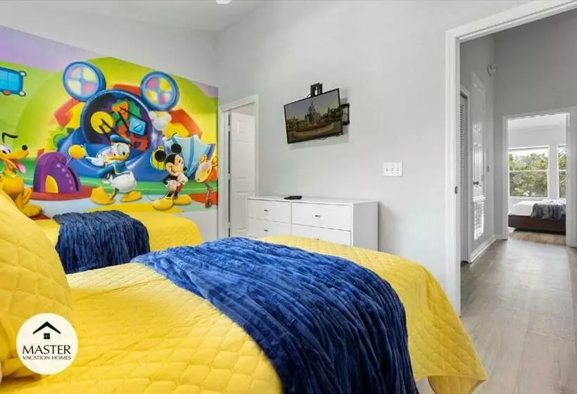 3 Bedrooms   3 Bathrooms   Windsor Hills 2554 Ml