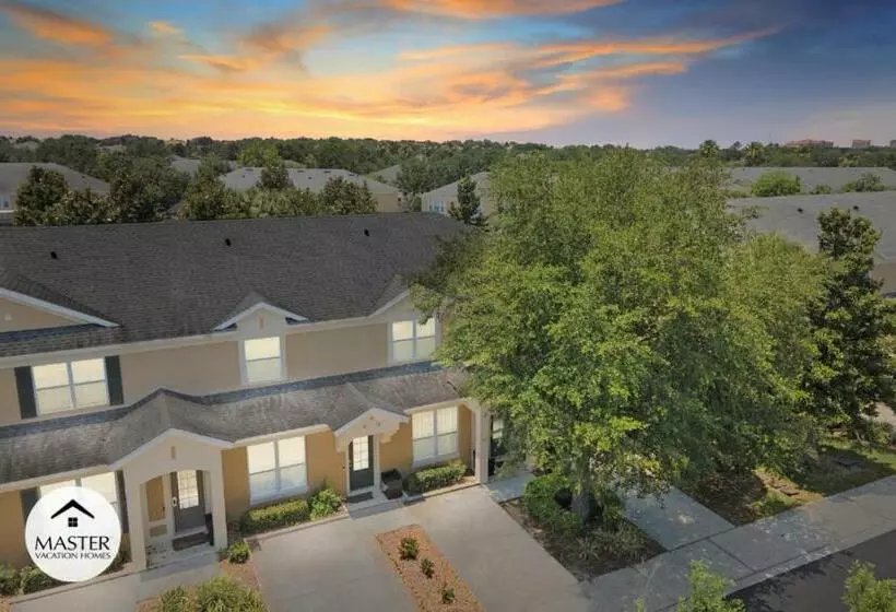 3 Bedrooms   3 Bathrooms   Windsor Hills 2554 Ml