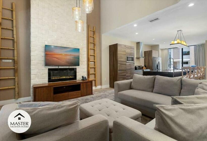 4 Bedrooms 4,5 Bathrooms Magic Village 7541 Bd