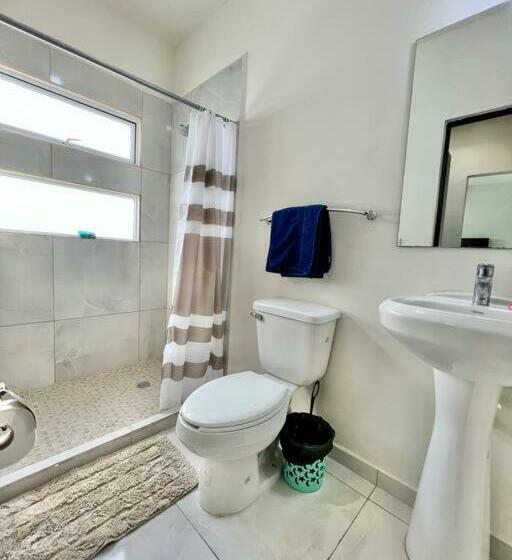 Kentia 27, Residencial Privado, Accesible Y Cómodo