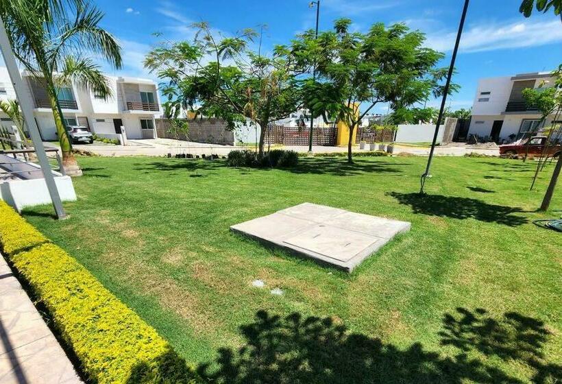 Kentia 27, Residencial Privado, Accesible Y Cómodo