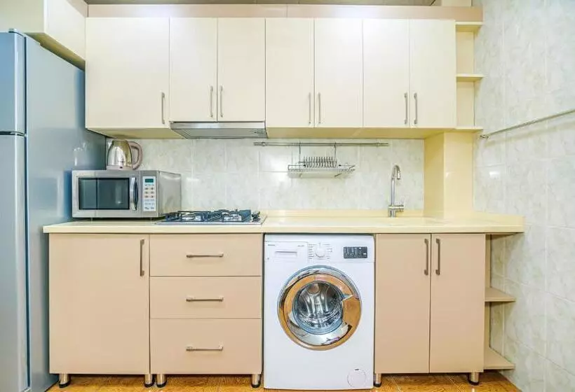 City Centre 3 Room Lux House