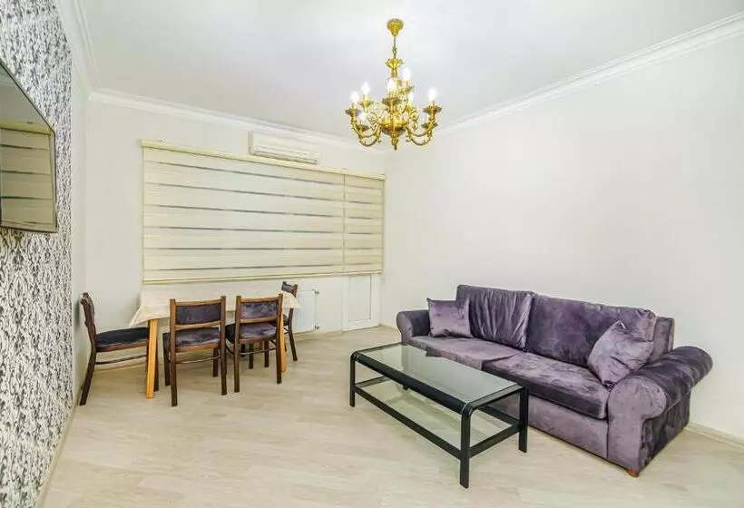 City Centre 3 Room Lux House