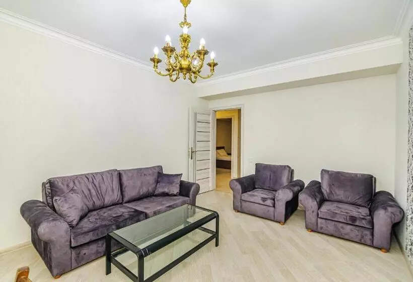 City Centre 3 Room Lux House