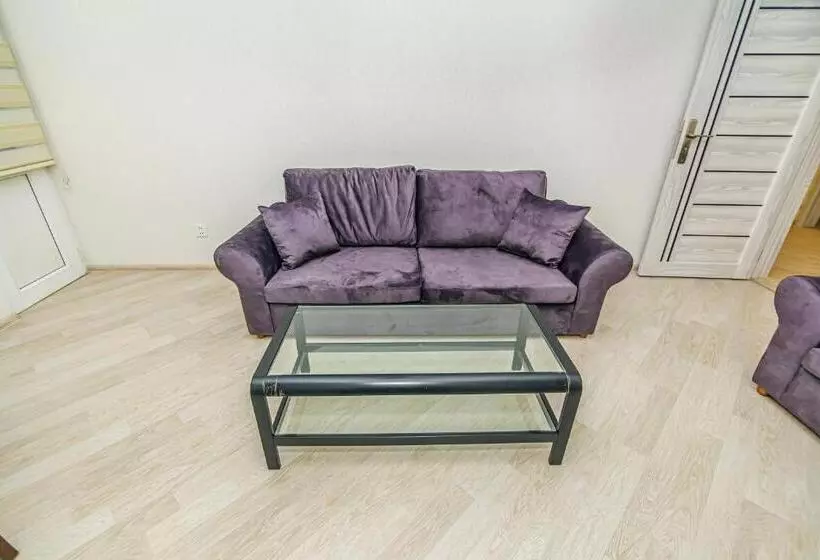 City Centre 3 Room Lux House