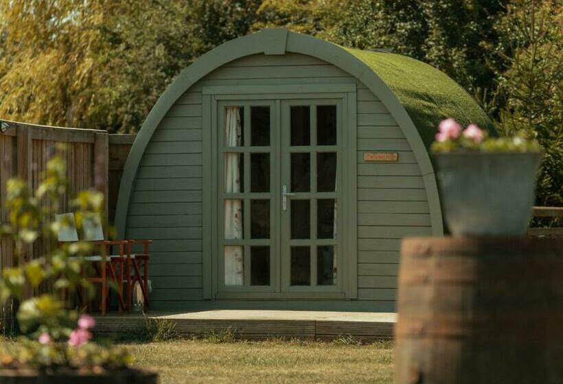 Glamping In Wiltshire The Green Knoll Is A Charm