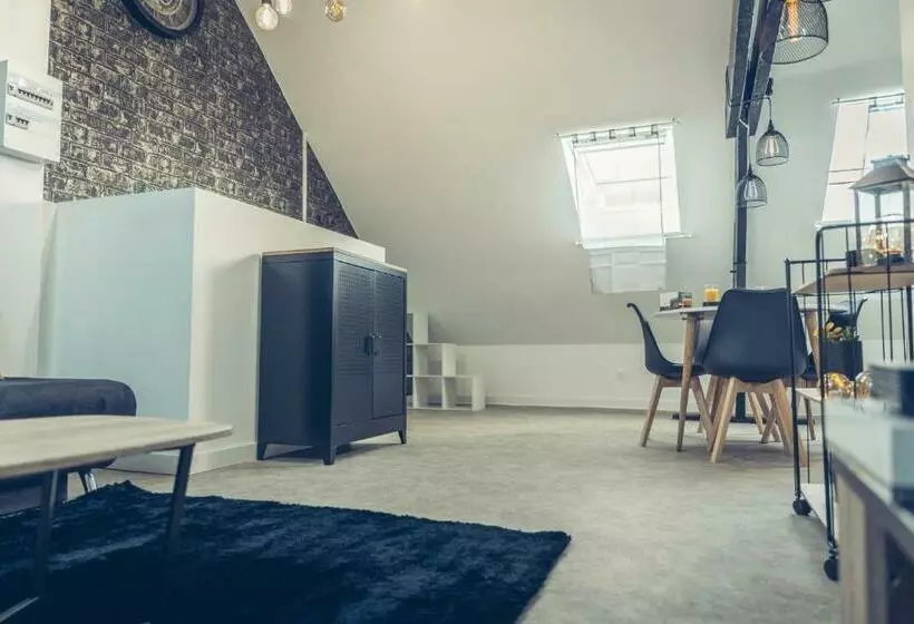 Le Loft Superbe Studio Avec Stationnement Gratuit