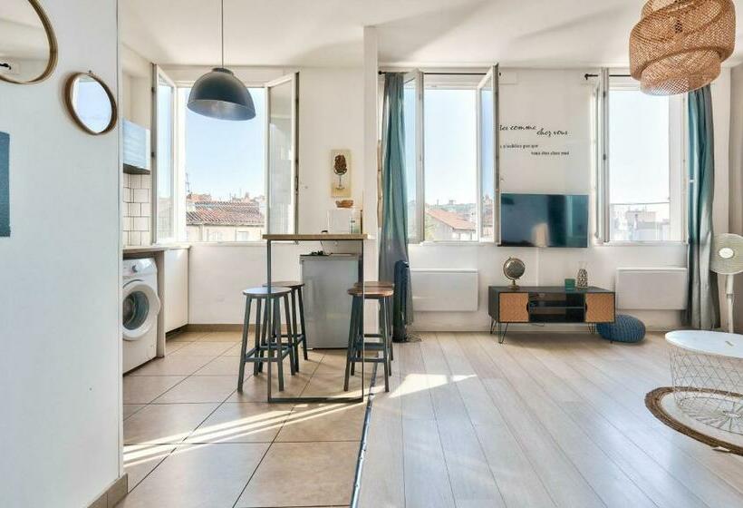 Super T2 à 10min A Pied De La Gare Saint Charles