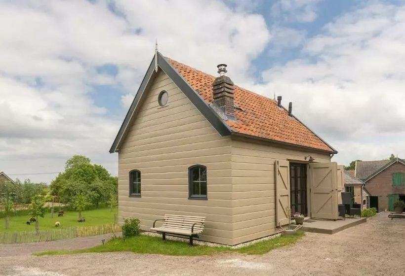 Vrijstaand Huisje, Dichtbij Kinderdijk