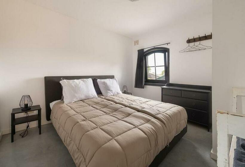 Vrijstaand Huisje, Dichtbij Kinderdijk